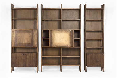 Libreria in legno massello e impiallacciato composta da tre elementi...