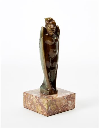 Pietro Melandri (Faenza 1885 - Faenza 1976)"Vittoria alata"Piccola scultura...