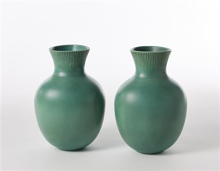 Giovanni Gariboldi (1908 - Milano 1971)Coppia di vasi in ceramica smaltata in...