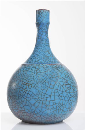 Carlo Zauli (Faenza 1926 - 2002), Vaso in maiolica blu, Anni ‘60. Cavillature...