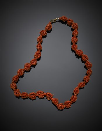 Collana in corallo arancione a boules sfaccettate e rametti con chiusura a...