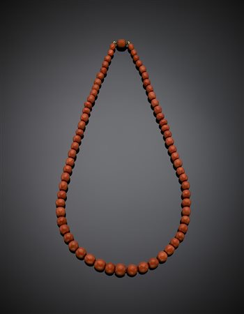 Collana a scalare in boules di corallo arancione sfaccettato da mm 6,77 a mm...