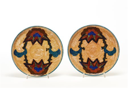 Paul-Ami Bonifas (Ginevra 1893 - Seattle 1967)Coppia di piatti in ceramica...