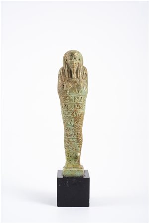 USHABTI DATAZIONE: XXVI Dinastia 664-525 a. C. MATERIA E TECNICA: faience...