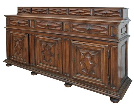 Credenza piemontese in noce cm 131x216x53 XVIII secolo A XVIII Century walnut...