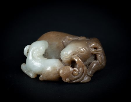 Arte Cinese  A jade carving depicting two rams China, 19th century .