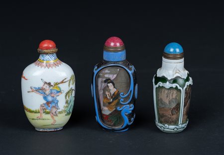 Arte Cinese  Three snuff bottlesChina, Qing dynasty, 19th century .