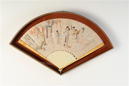 Arte Cinese  A signed folding fan painted with ladies at court China, 19th century .