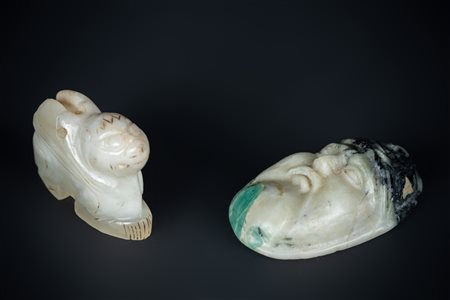 Arte Cinese  Two archaic jade pendats China.