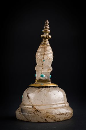 Arte Himalayana  A rock crystal stupa Nepal, 17th century .