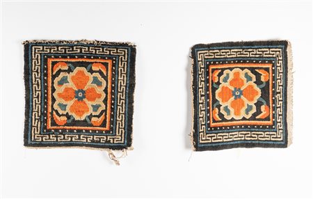 Arte Himalayana  A pair of carpets depicting lotus flowers Tibet, early 20th century .