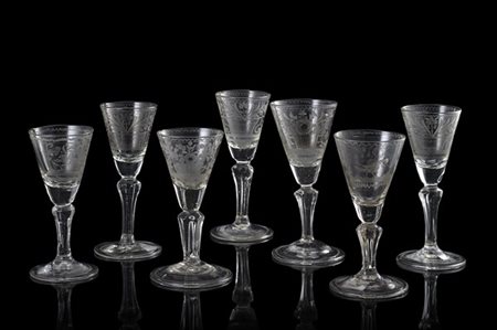Manifatture diverse, secoli XVIII/XIX. Sette bicchieri in vetro incolore, incis