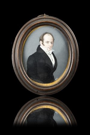 Maestro del secolo XIX "Ritratto di uomo in abito nero" miniatura ovale su avor