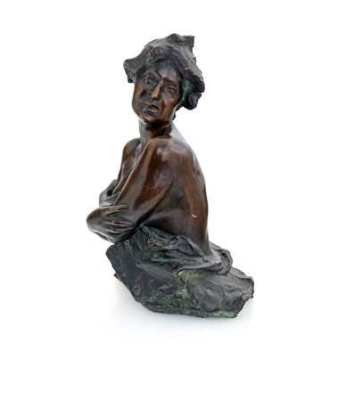 
 

Neapolitan bronze sculpture of a woman