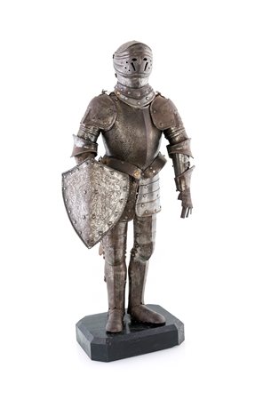 
 

Armor model from 19th century