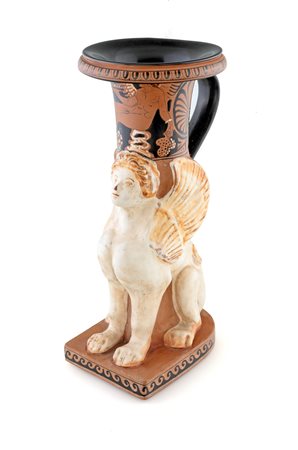 
 

Sphinx-shaped vase sitting