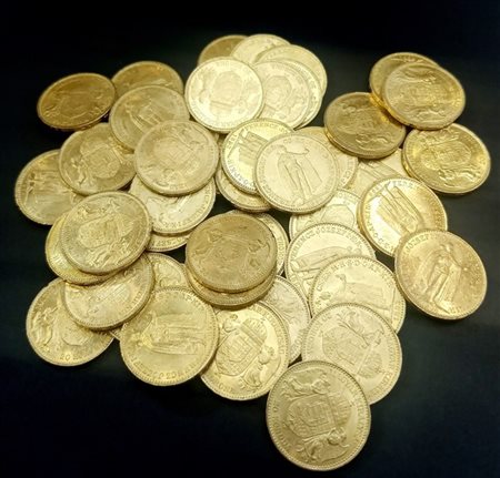 UNGHERIA 
Lotto formato da 50 monete in oro.