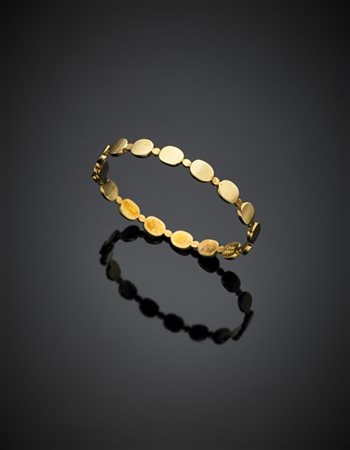 GOBBI
Bracciale rigido apribile "Ellissi" in oro giallo, g 27,61, diam. cm 6,20