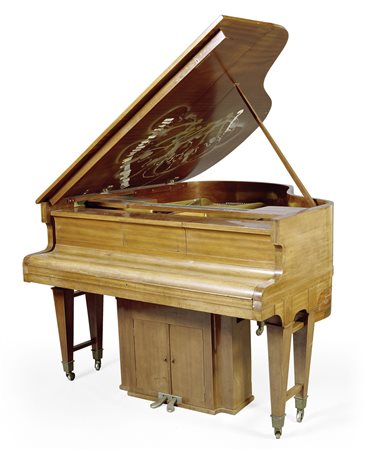 Arman Nizza 1928 - 2005 Le sacre du piano, 1986 Pianoforte e tecnica mista,...