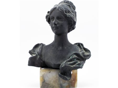 Busto di donna Bronzo Non firmata Altezza 16.5 cm Base in marmo