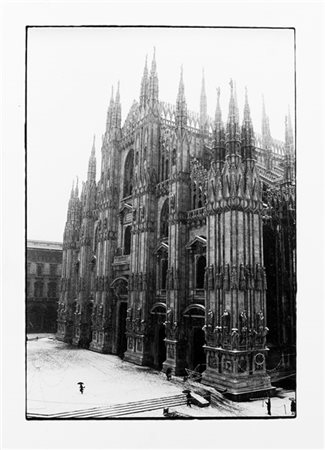 Uliano Lucas Milano sotto la neve, il Duomo 1970 ca.

Stampa fotografica vintage