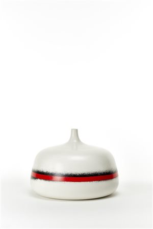 Emilio Scanavino Vaso in ceramica smaltata e decorata in rosso e nero su fondo b