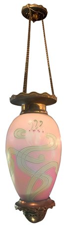 Lampadario in opaline, Liberty, primi 900. Rosa con motivi floreali. H boccia...