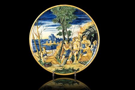 Manifattura di Urbino, probabilmente Pesaro. Alzata in maiolica policroma con d