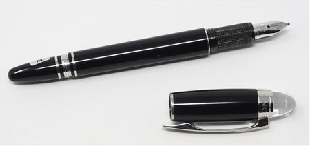 Montblanc: penna stilografica con astuccio e libretto originali.