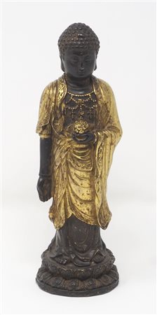 Figura orientale in bronzo a due colori. H. cm. 20.