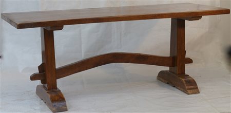 Tavolo in legno in stile "Fratino" con traversa curva (cm 200x80x78) (difetti)