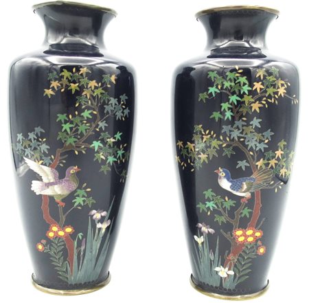 Coppia di vasetti cloisonne - A pair of cloisonne vases