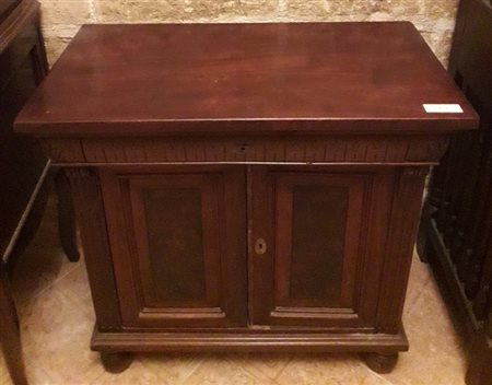 PICCOLA CREDENZA