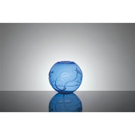MOSER (ATTR.) - Vaso in vetro blu