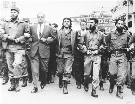 Perfecto Romero (1936)  - Fidel Castro, Osvaldo Dorticós, Che Guevara, Augusto Martinez Sànchez e Antonio Nùnez Jiménez. Marcia contro l'attentato alla Coubre, Havana, 1959