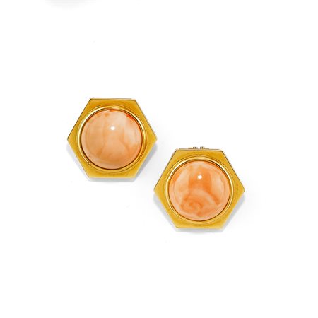 Orecchini in oro giallo 18K e corallo rosa