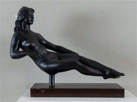 FRANCESCO MESSINA (Linguaglossa 1900 – Milano 1995) “Nudo disteso”. Scultura...