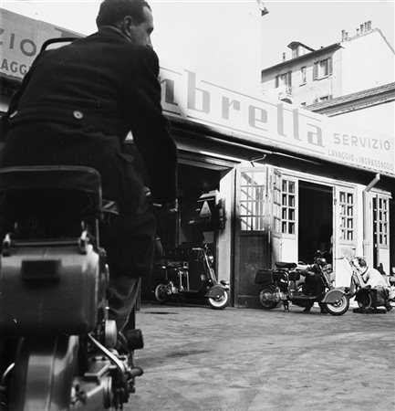 Federico Patellani La Lambretta 1950 ca.

Stampa fotografica vintage alla gelati