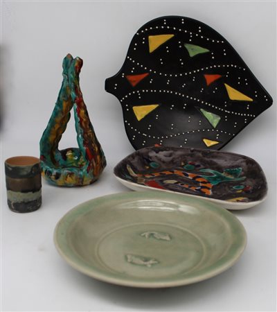 Quattro oggetti in ceramica - Four ceramic objects