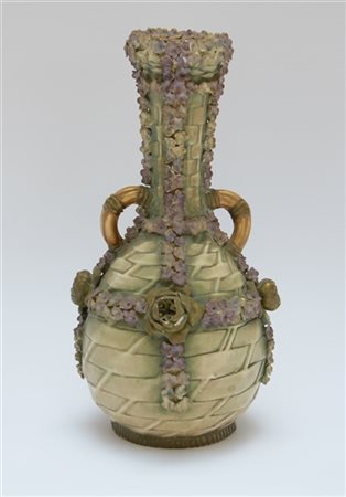 Manifattura Amphora
Vaso biansato in ceramica decorato con motivi vegetali e fl
