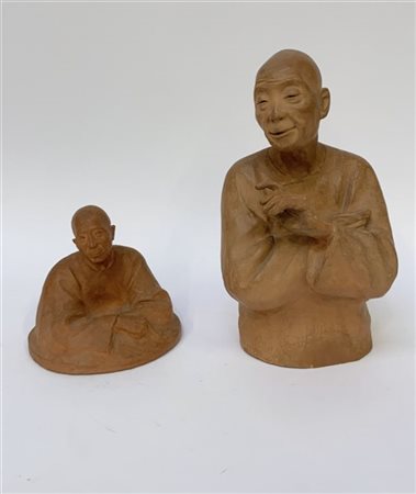 Gaston Hauchecorne "Figure orientali", due busti in terracotta, firmati e stampi