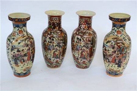 Lotto di due coppie di vasi in ceramica cinese in stile Satsuma, secolo XX (h c