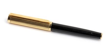 Gucci, penna stilografica con pennino oro 18K