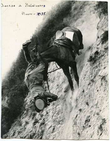 Caduta da cavallo, Pinerolo 1935