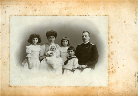 Ritratto ufficiale della famiglia Savoia,1907 circa