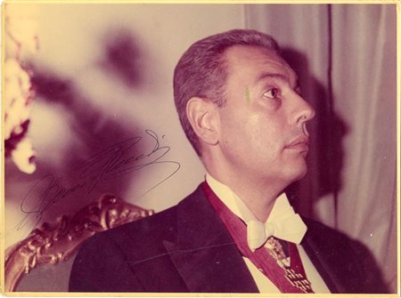 Ritratto con autografo di Gian Luigi Rondi, 1965 circa