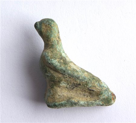 Little Roman Bronze Dove Statuette, 1st - 2nd century AD; height cm 1,8