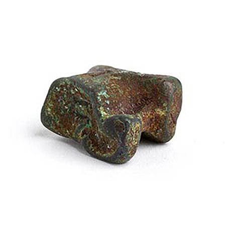 Roman Bronze Knucklebone with Numerals on each sides, 1st - 2nd century AD; length cm 3