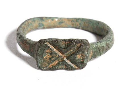 Roman Bronze Ring, 3rd - 5th century AD; diam cm 1,7.