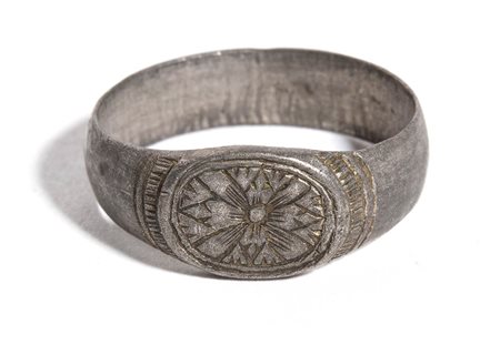 Reinassance Silver Ring, 15th - 16th century; diam cm 1,9